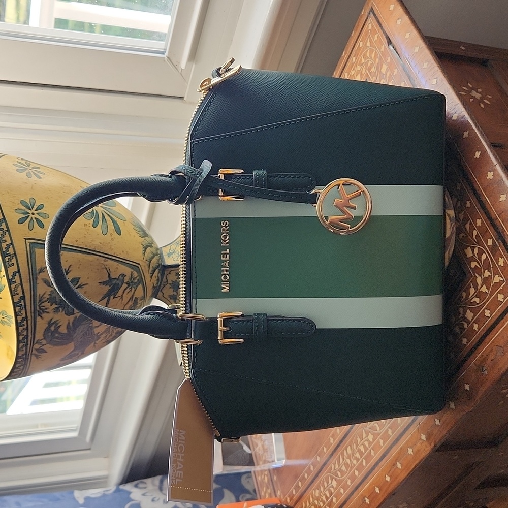 Michael Kors Ciara MD Messenger